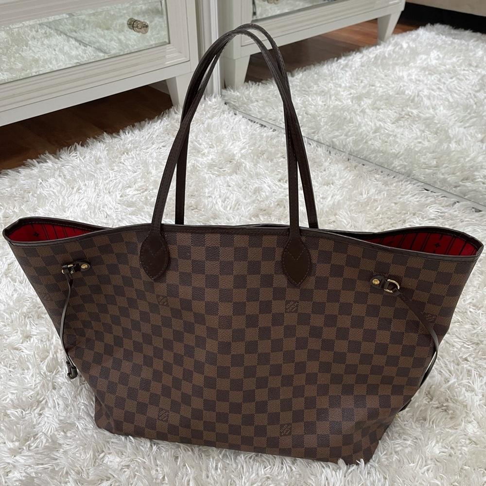 Louis Vuitton GM Neveful Tote Bag